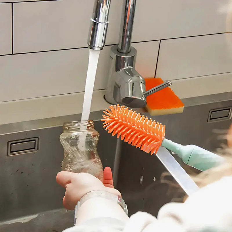 " המברשת מבריקה כל פינה ממש כמו לקנות בקבוק חדש "